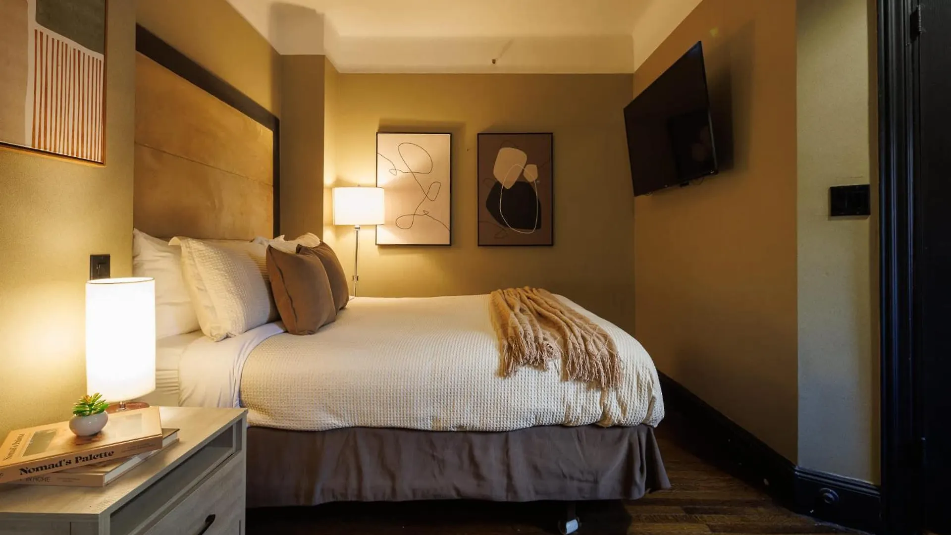 Apartment Central City Stay Steps To Everything Gym New York